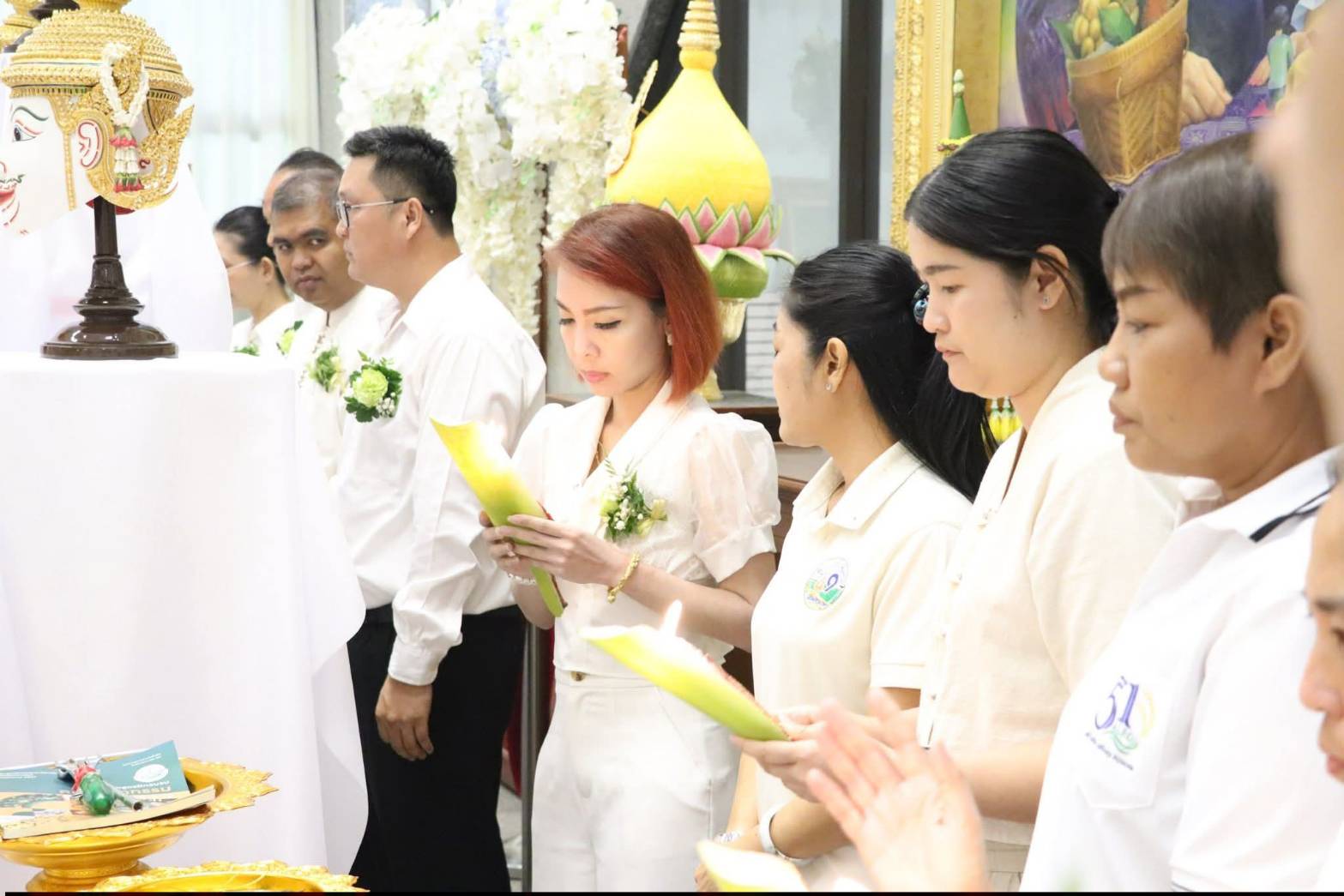 title - ศูนย์ส่งเสริมและพัฒนาอาชีพเสริมนอกภาคการเกษตร โดย สำนักงานการปฏิรูปที่ดินเพื่อเกษตรกรรม จัดโครงการพัฒนาบุคลากรเพื่อเพิ่มประสิทธิภาพการดำเนินงานด้านศิลปหัตถกรรม กิจกรรมไหว้ครูช่าง ณ ชั้น 2 อาคารพระมิ่งขวัญ ศูนย์ส่งเสริมและพัฒนาอาชีพเสริมนอกภาคการเกษตร (ศูนย์ศิลปาชีพบางไทรฯ (เดิม))